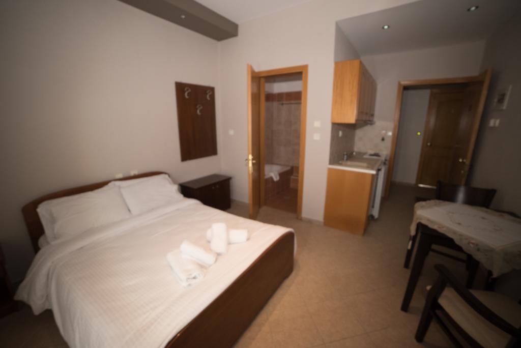 Hotel Galaxias Káto Loutrákion Eksteriør billede